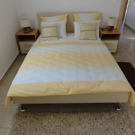 Apartments Cubela Beautiful Garden Trogir Ngoại thất bức ảnh
